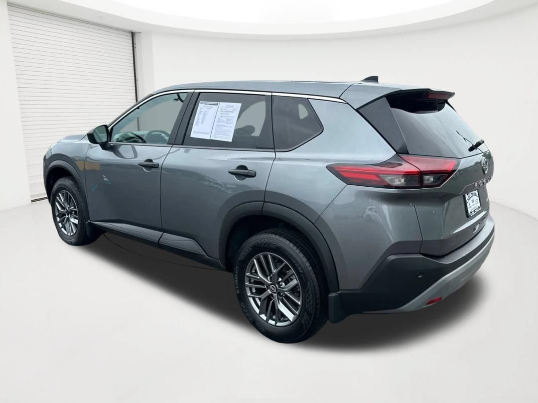 Used 2023 Nissan Rogue S AWD/4WD image 7