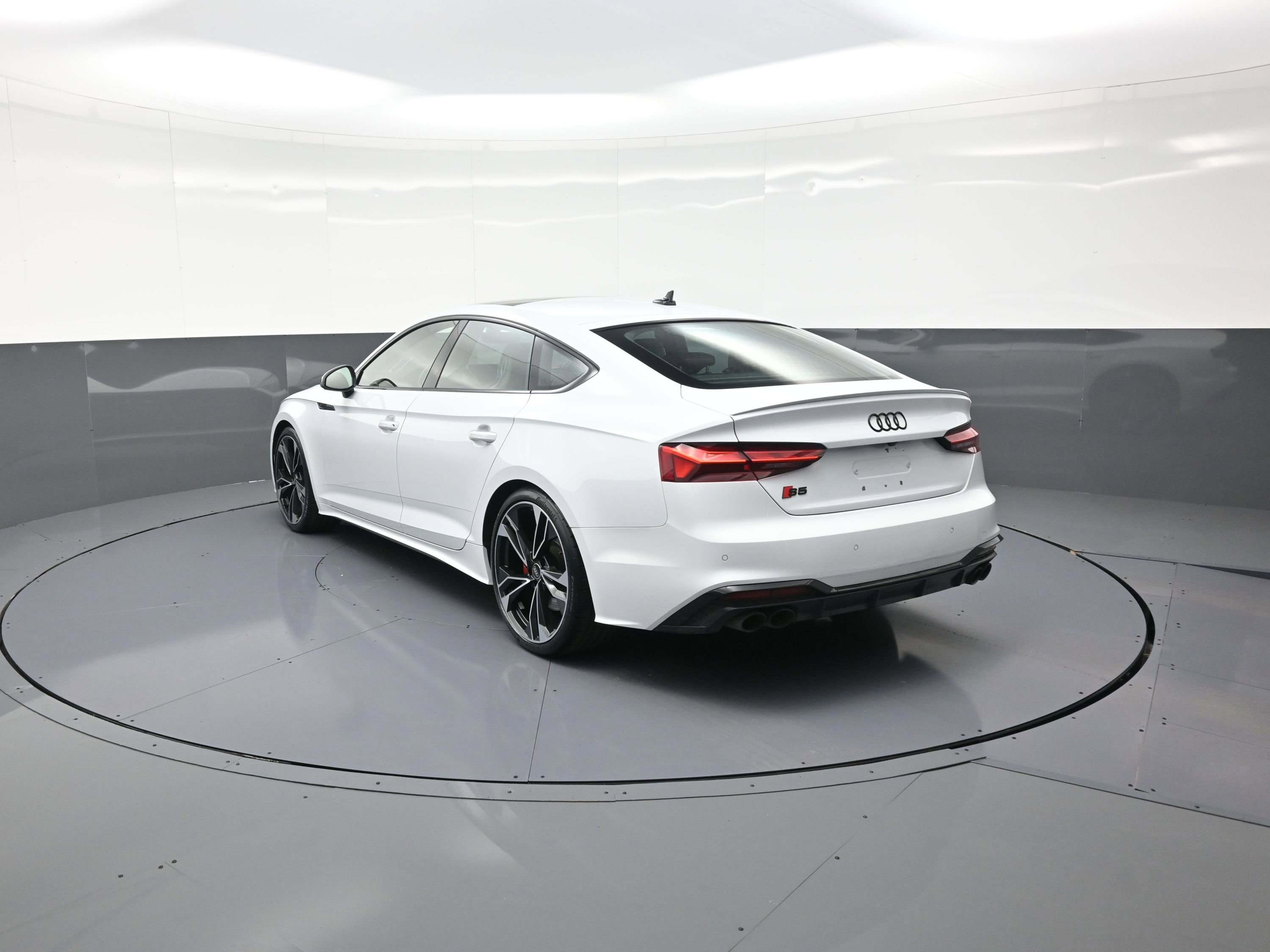 Used 2023 Audi S5 Premium Plus image 5