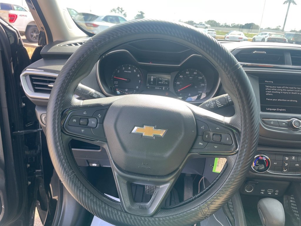 Used 2023 Chevrolet TrailBlazer LS image 30