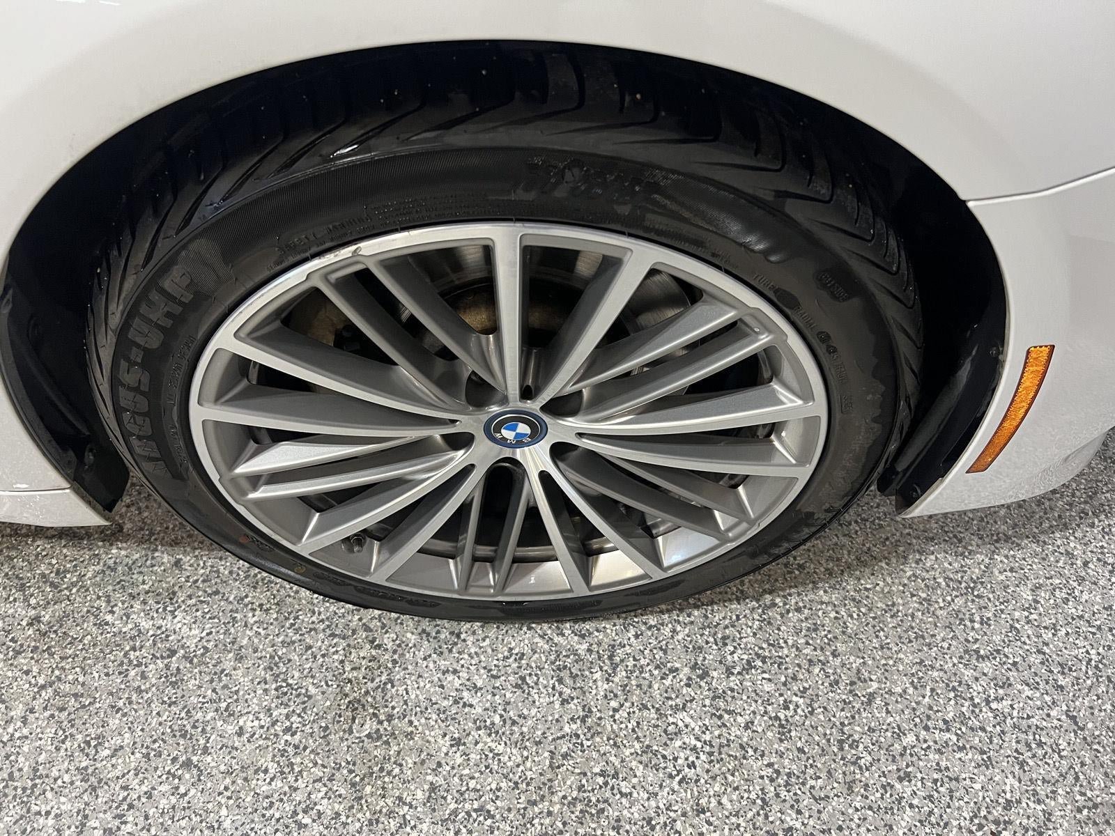 Used 2018 BMW 530e RWD image 28