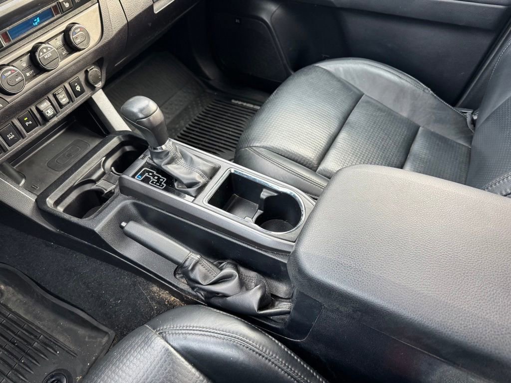 Used 2019 Toyota Tacoma TRD Off-Road AWD/4WD image 9