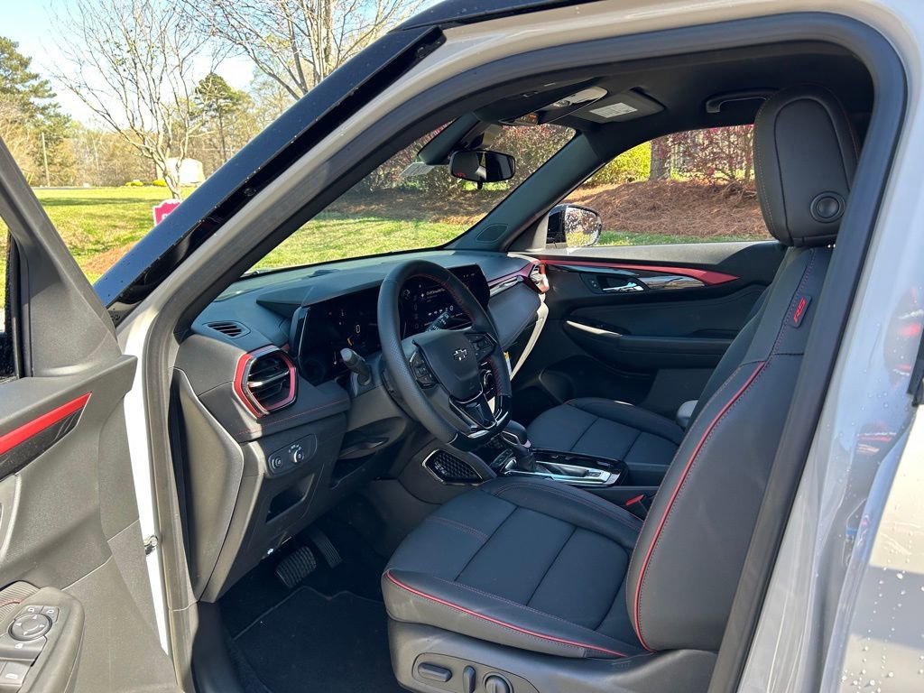New 2026 Chevrolet TrailBlazer RS w/ Driver Confidence Package image 32