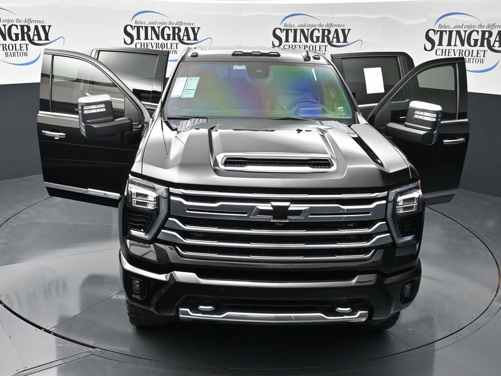 Used 2024 Chevrolet Silverado 2500 High Country w/ High Country Premium Package AWD/4WD image 25