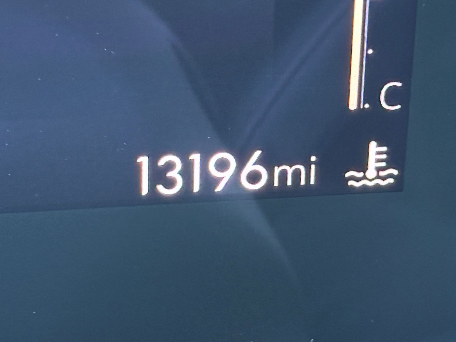 Used 2025 Buick Envista Preferred image 37