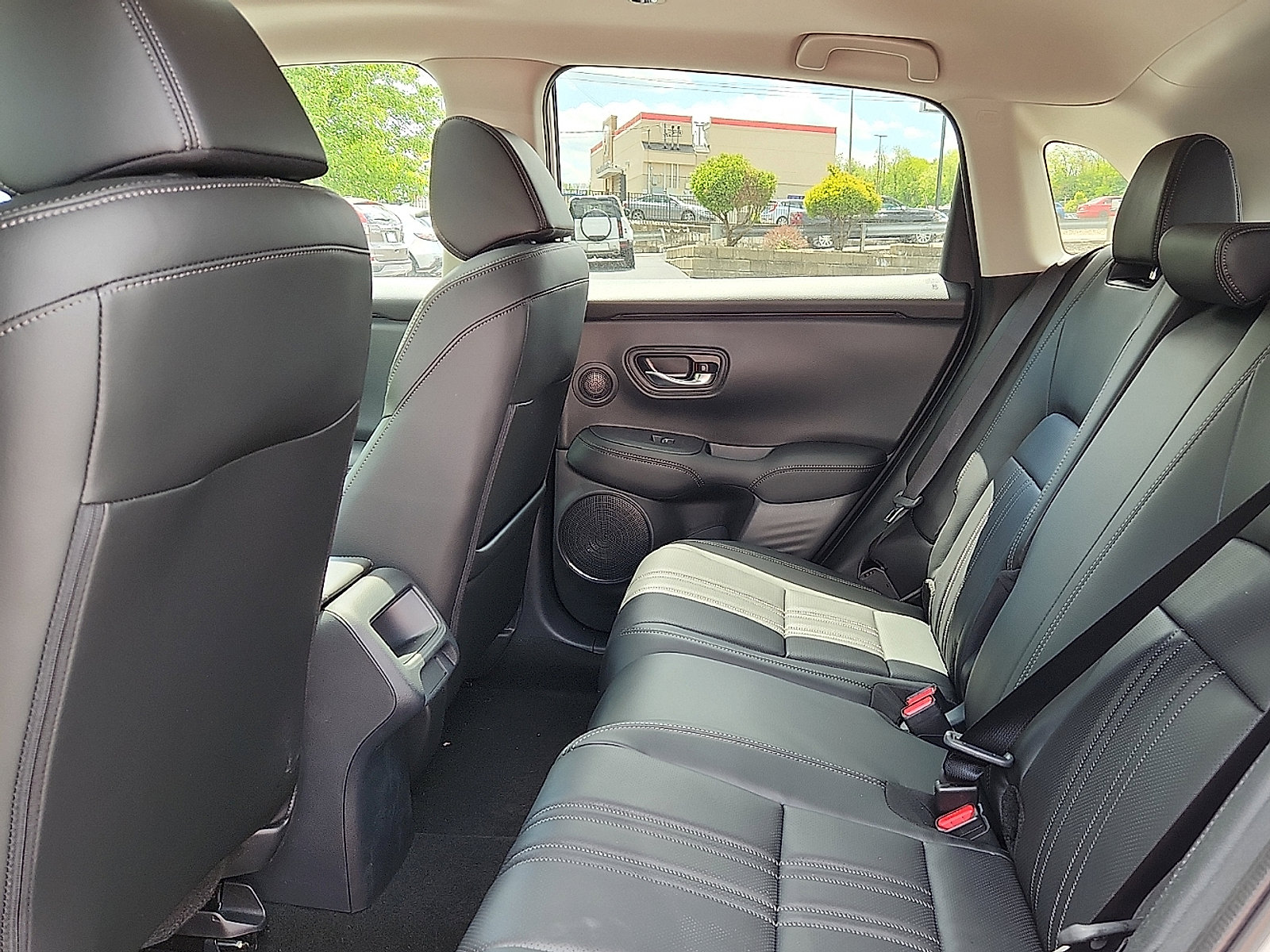 New 2027 Honda HR-V EX-L image 14
