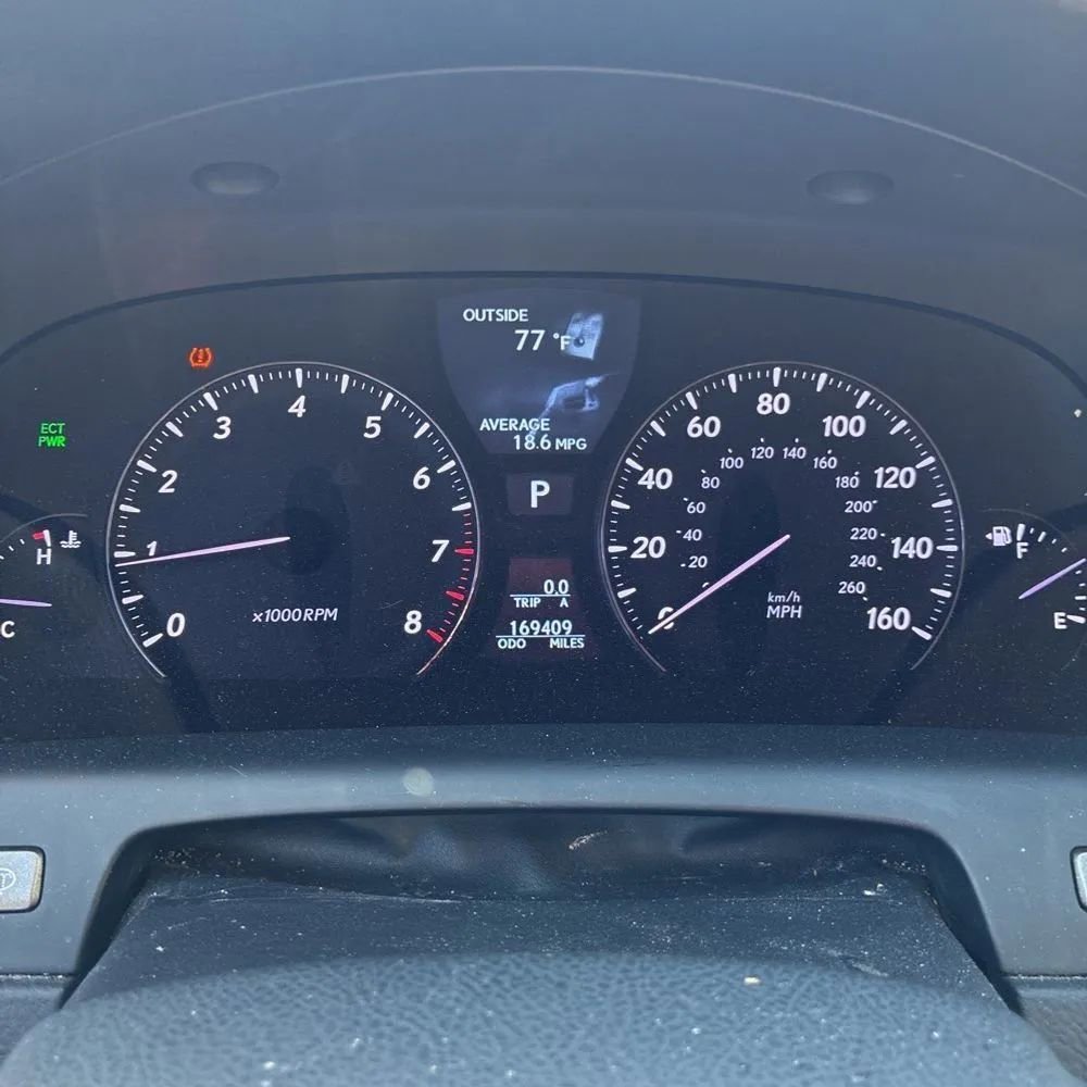 Used 2011 Lexus LS 460 AWD w/ Luxury Value Edition image 26