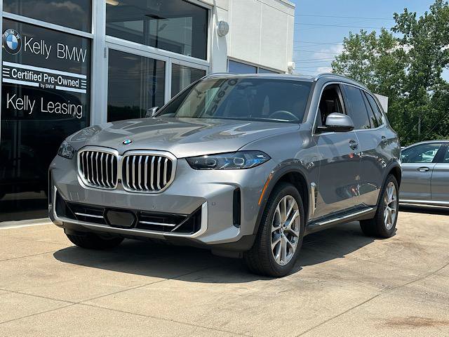 Used 2025 BMW X5 xDrive40i w/ Climate Comfort Package AWD/4WD image 3