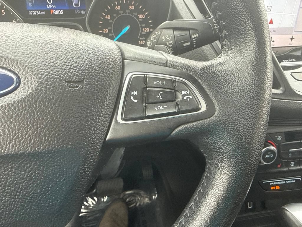 Used 2017 Ford Escape Titanium AWD/4WD image 22