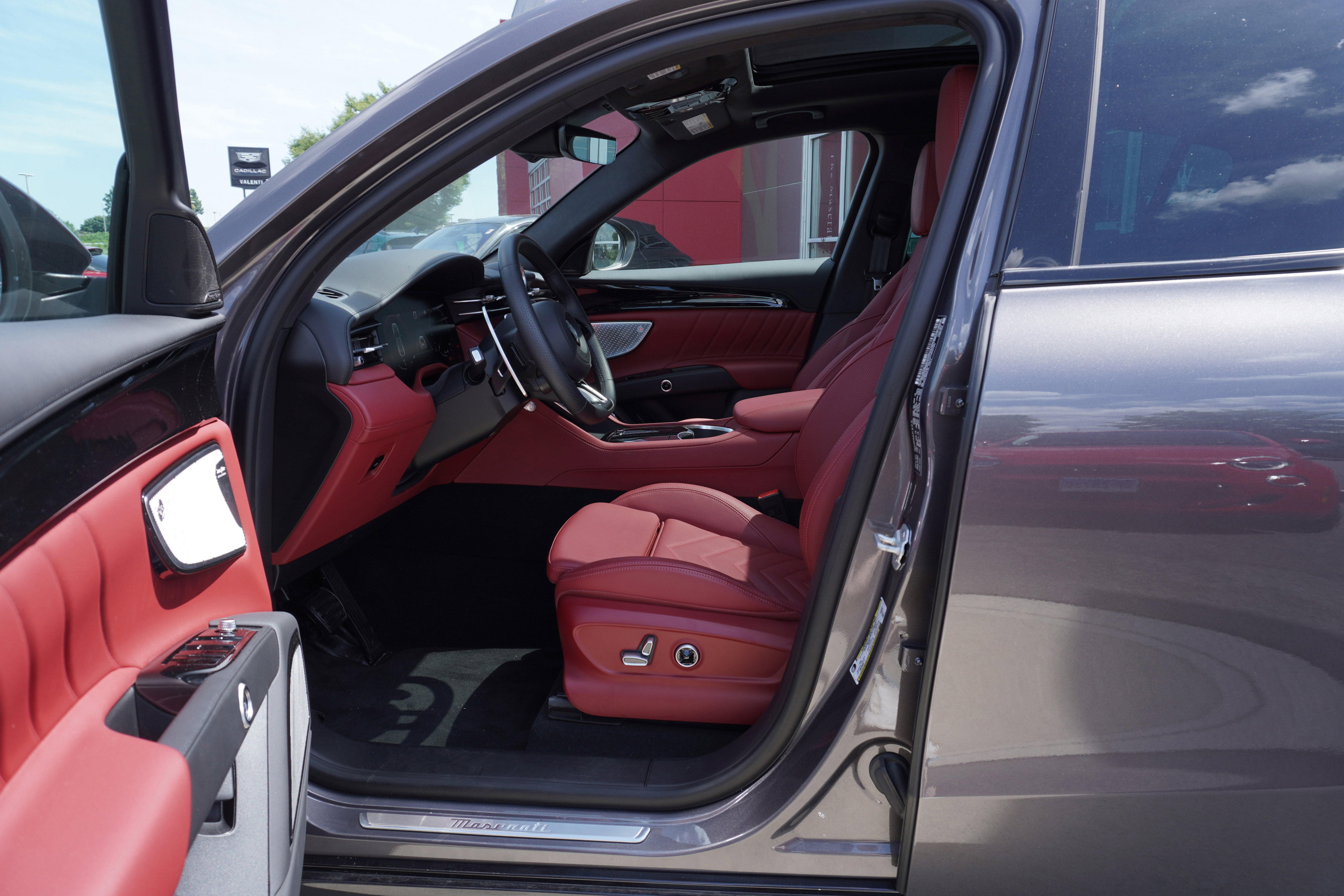 New 2025 Maserati Grecale Modena image 16