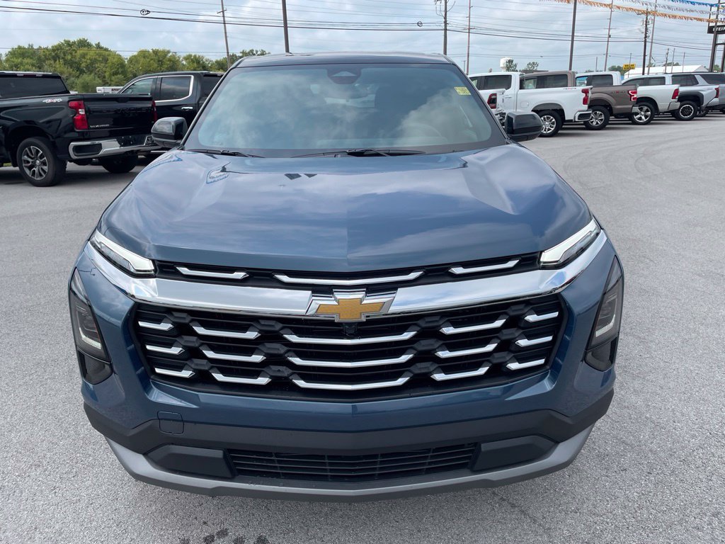 New 2027 Chevrolet Equinox LT w/ Convenience Package II AWD/4WD image 3