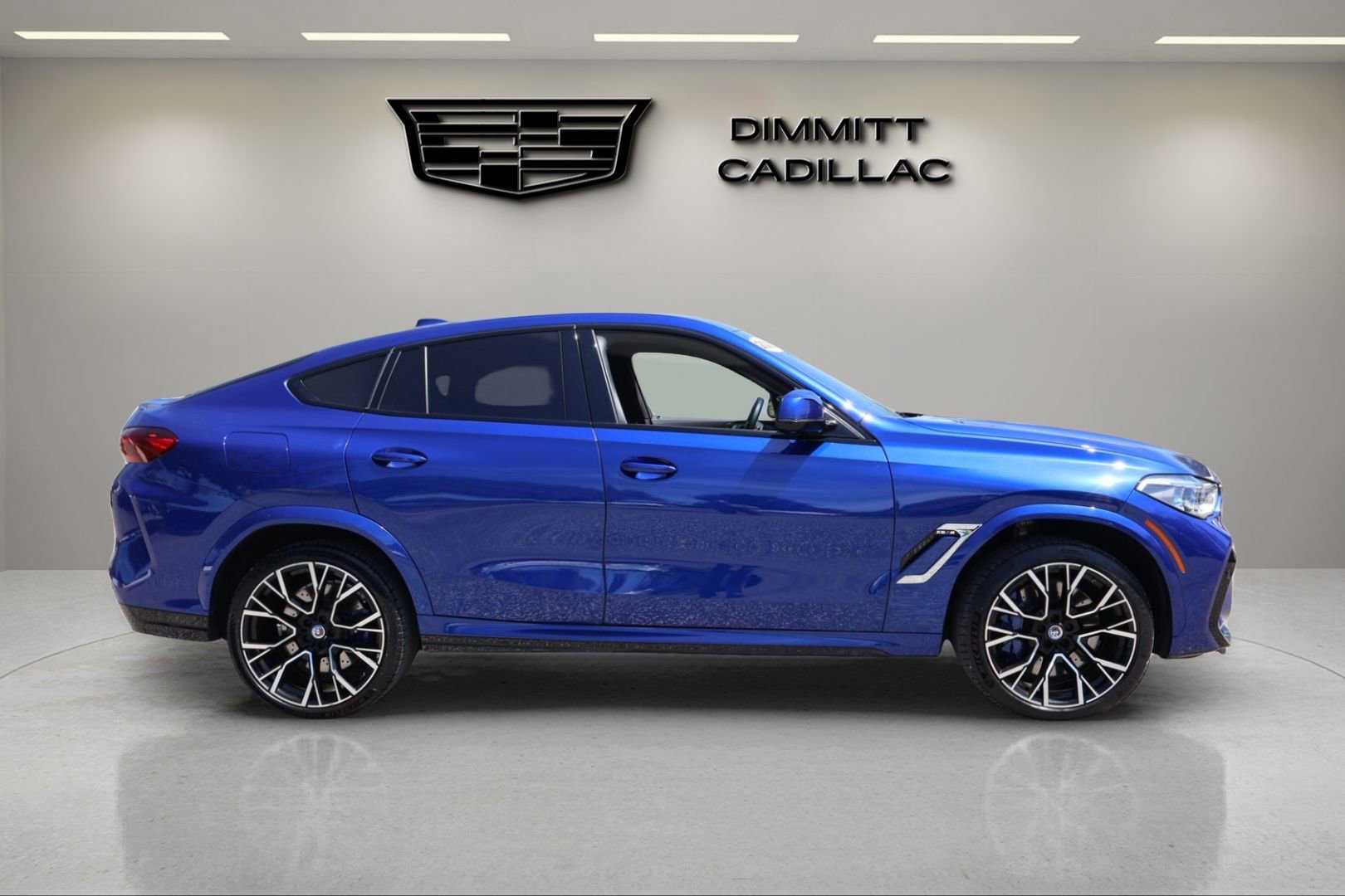 Used 2023 BMW X6 M w/ Executive Package image 6