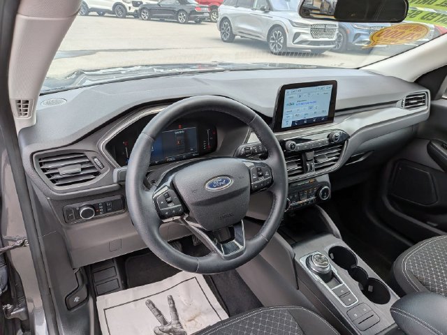 Certified 2023 Ford Escape Active AWD/4WD image 8