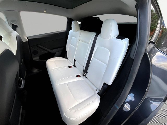 Used 2024 Tesla Model Y Long Range RWD image 22