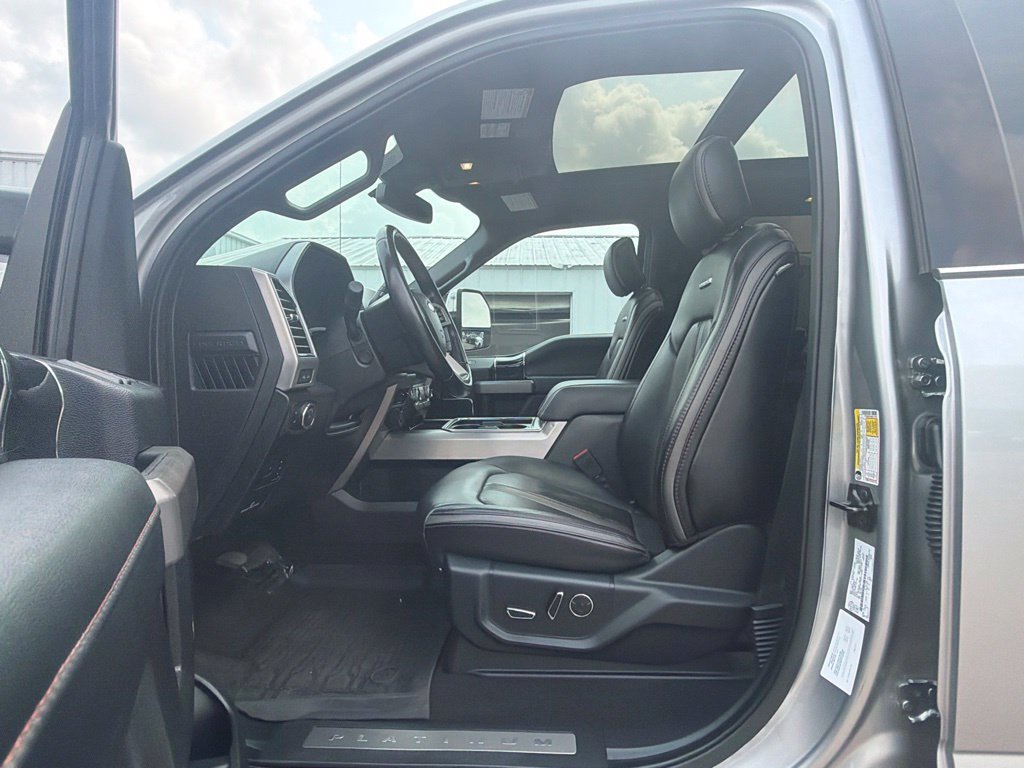 Used 2021 Ford F350 Platinum w/ Tremor Off-Road Package AWD/4WD image 24