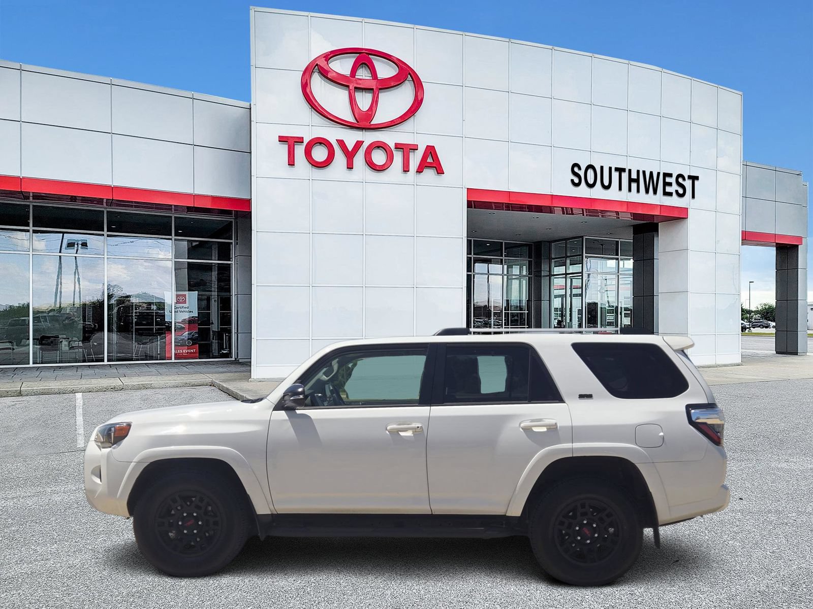 Used 2024 Toyota 4Runner SR5 RWD image 4