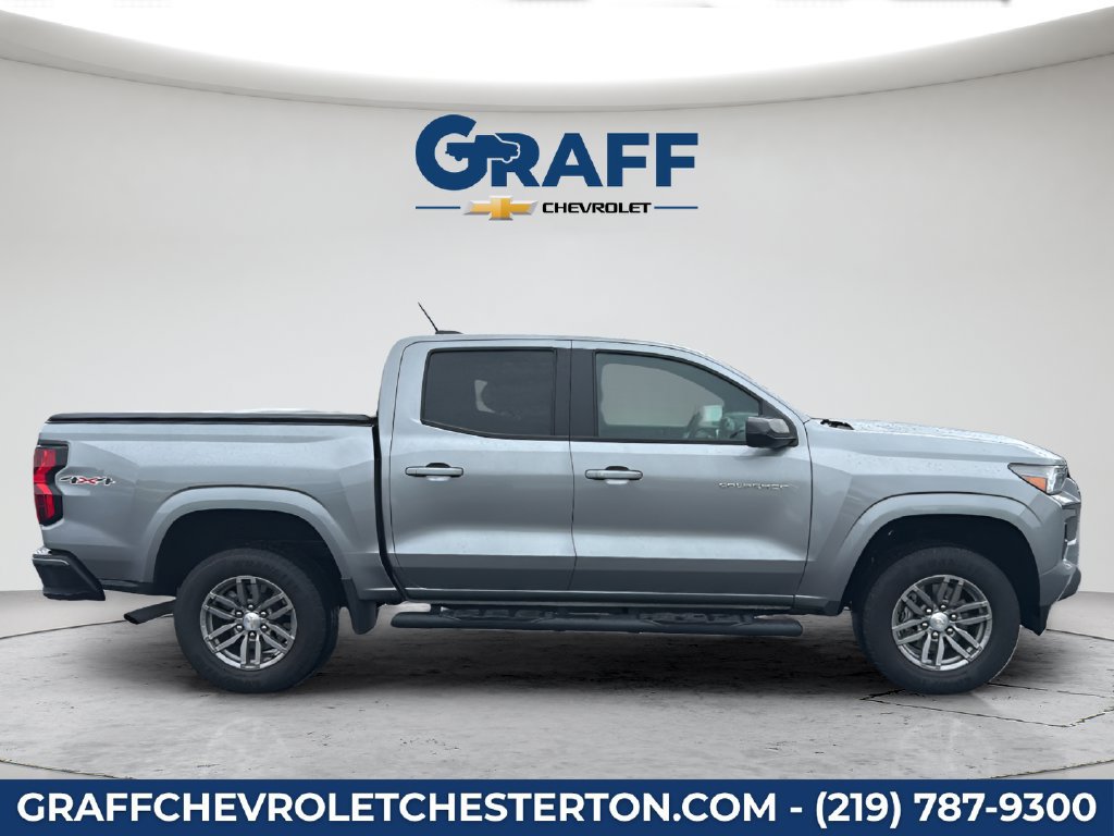 Used 2024 Chevrolet Colorado LT w/ LT Convenience Package II AWD/4WD image 9