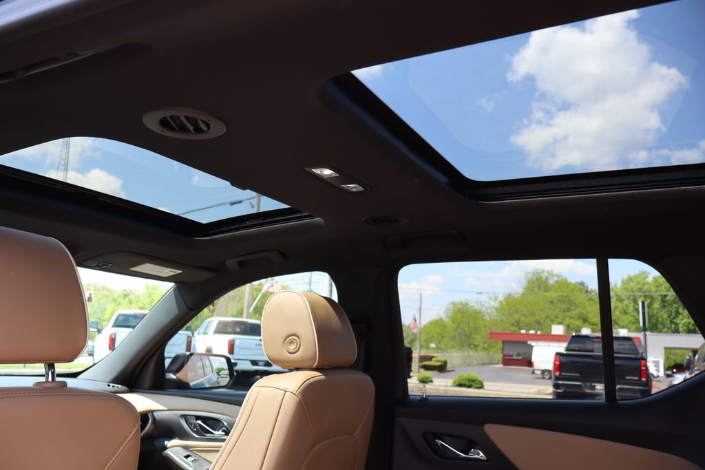 Used 2022 Chevrolet Traverse Premier AWD/4WD image 20