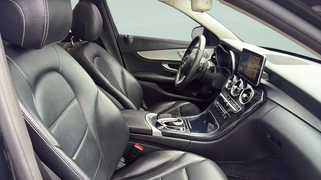 Used 2016 Mercedes-Benz C 300 4MATIC Sedan image 15