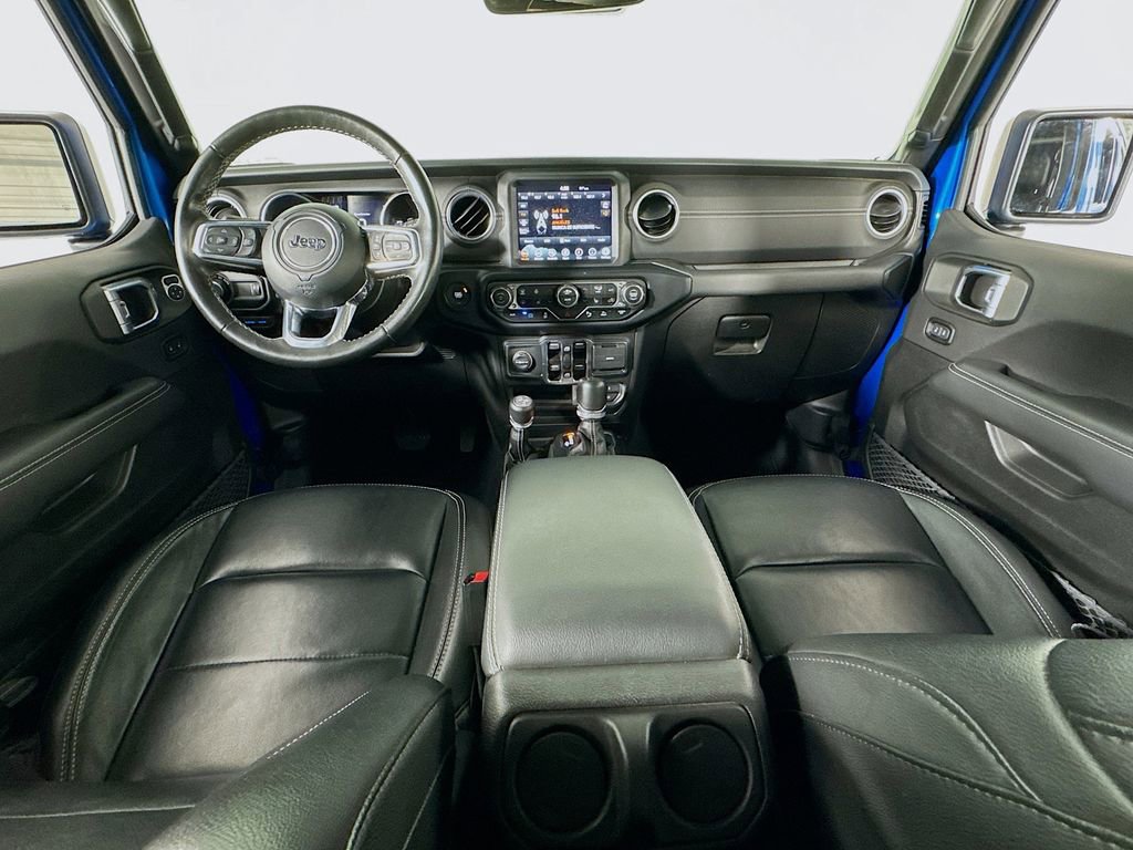 Used 2023 Jeep Wrangler Unlimited Sahara w/ Cold Weather Group AWD/4WD image 32