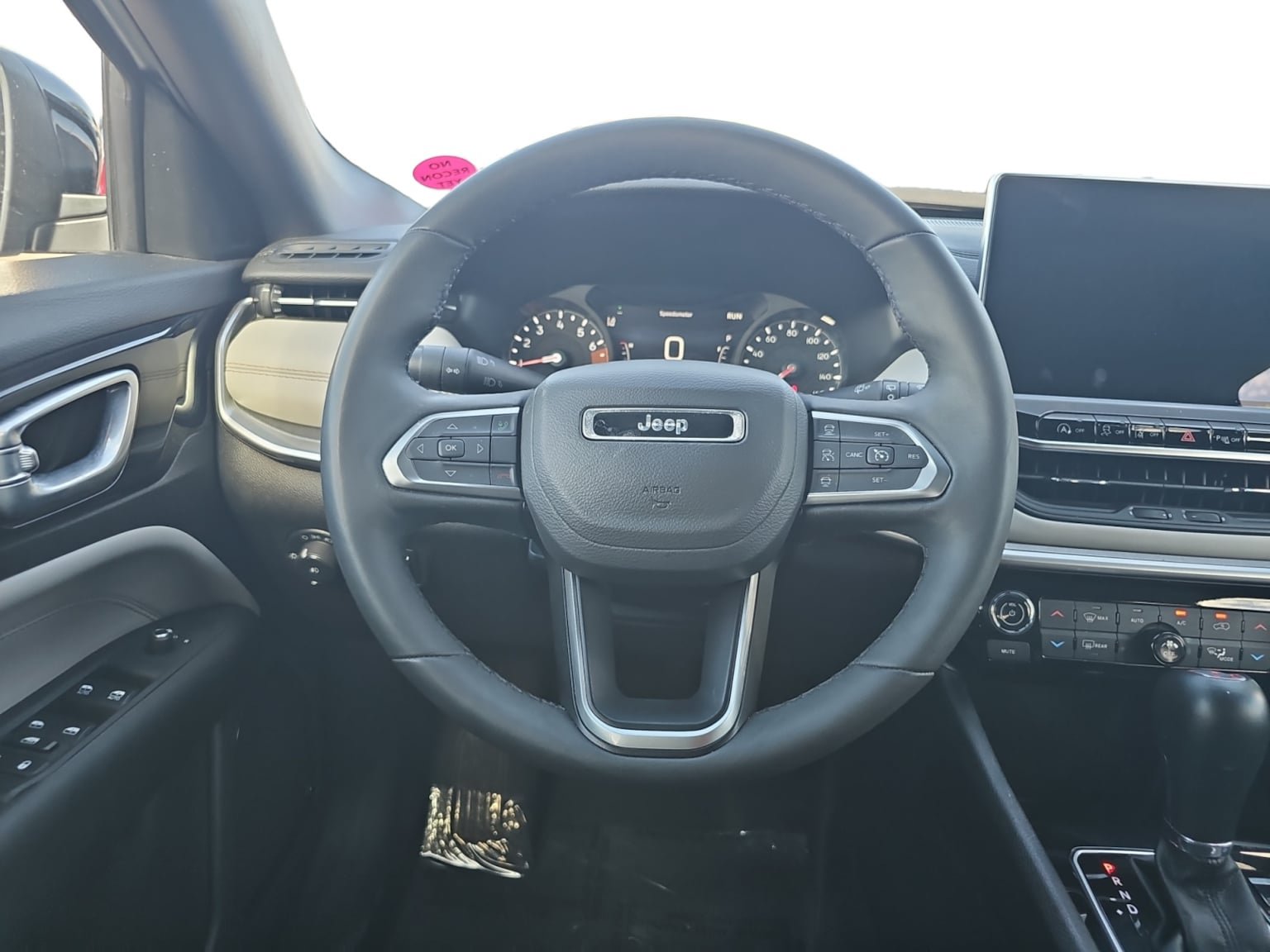 Used 2025 Jeep Compass Limited AWD/4WD image 13