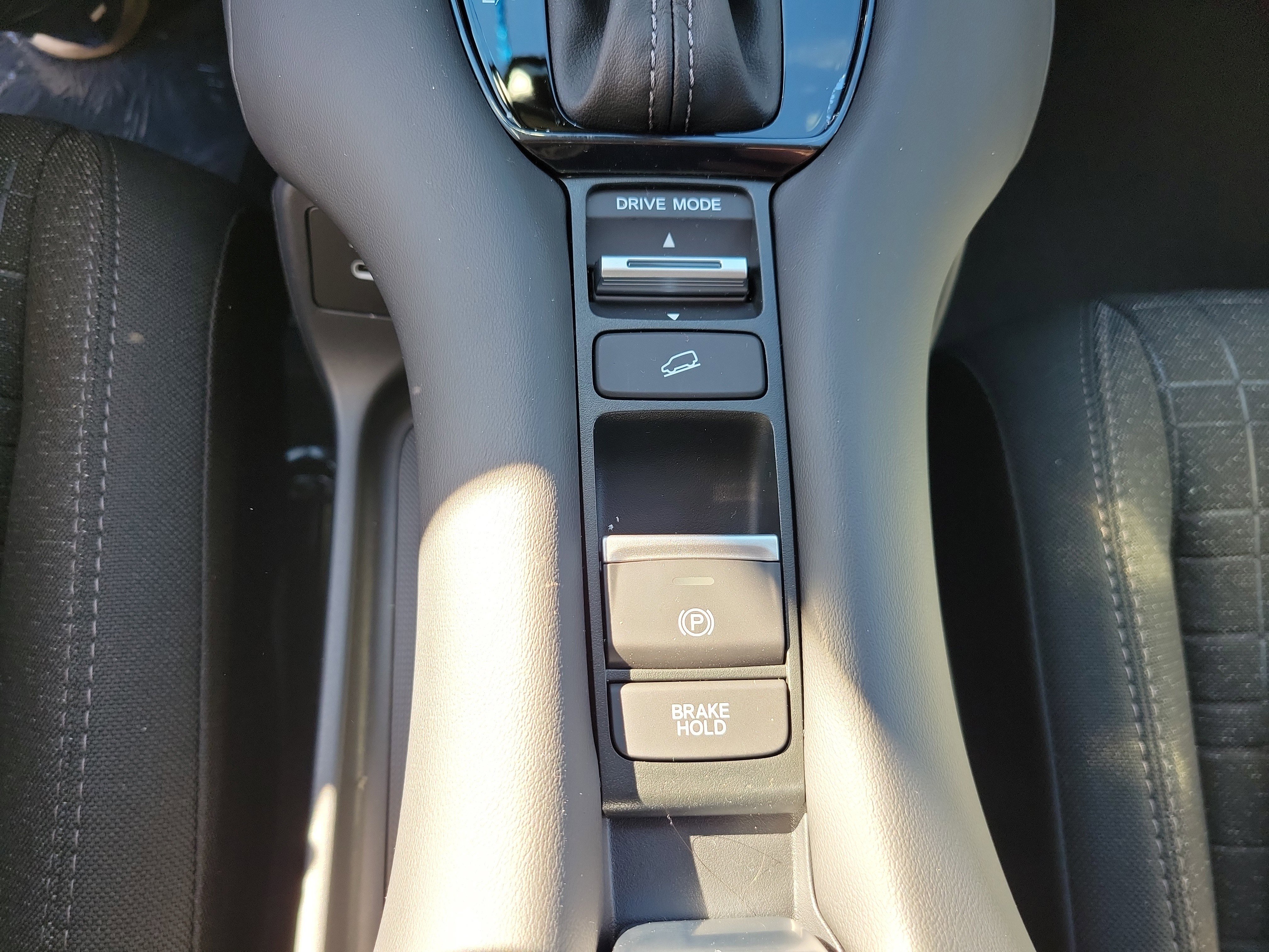 New 2026 Honda HR-V LX image 26