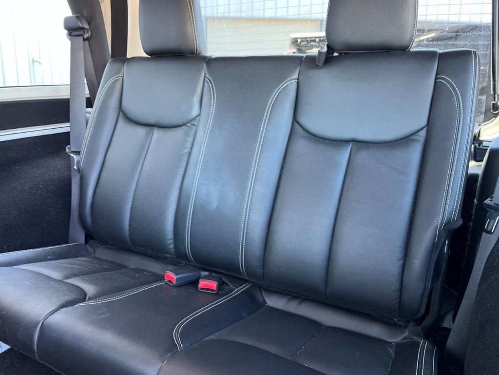 Used 2017 Jeep Wrangler Rubicon AWD/4WD image 34
