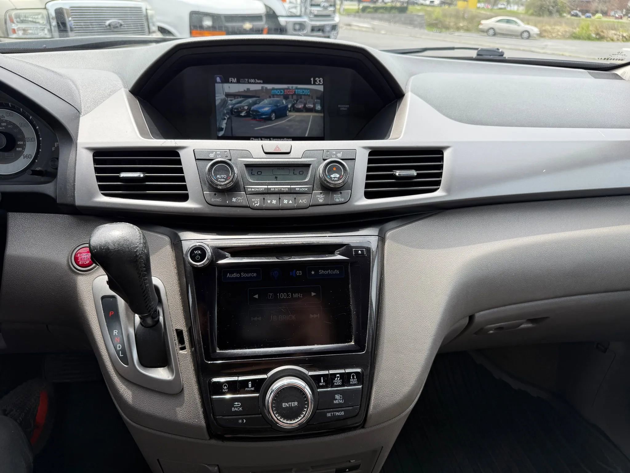 Used 2015 Honda Odyssey Touring Elite image 18