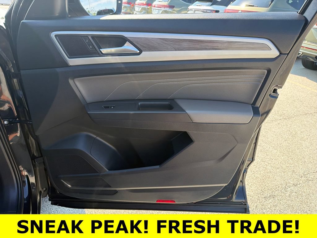 Certified 2023 Volkswagen Atlas Cross Sport SE w/ Black Wheel Package AWD/4WD image 24