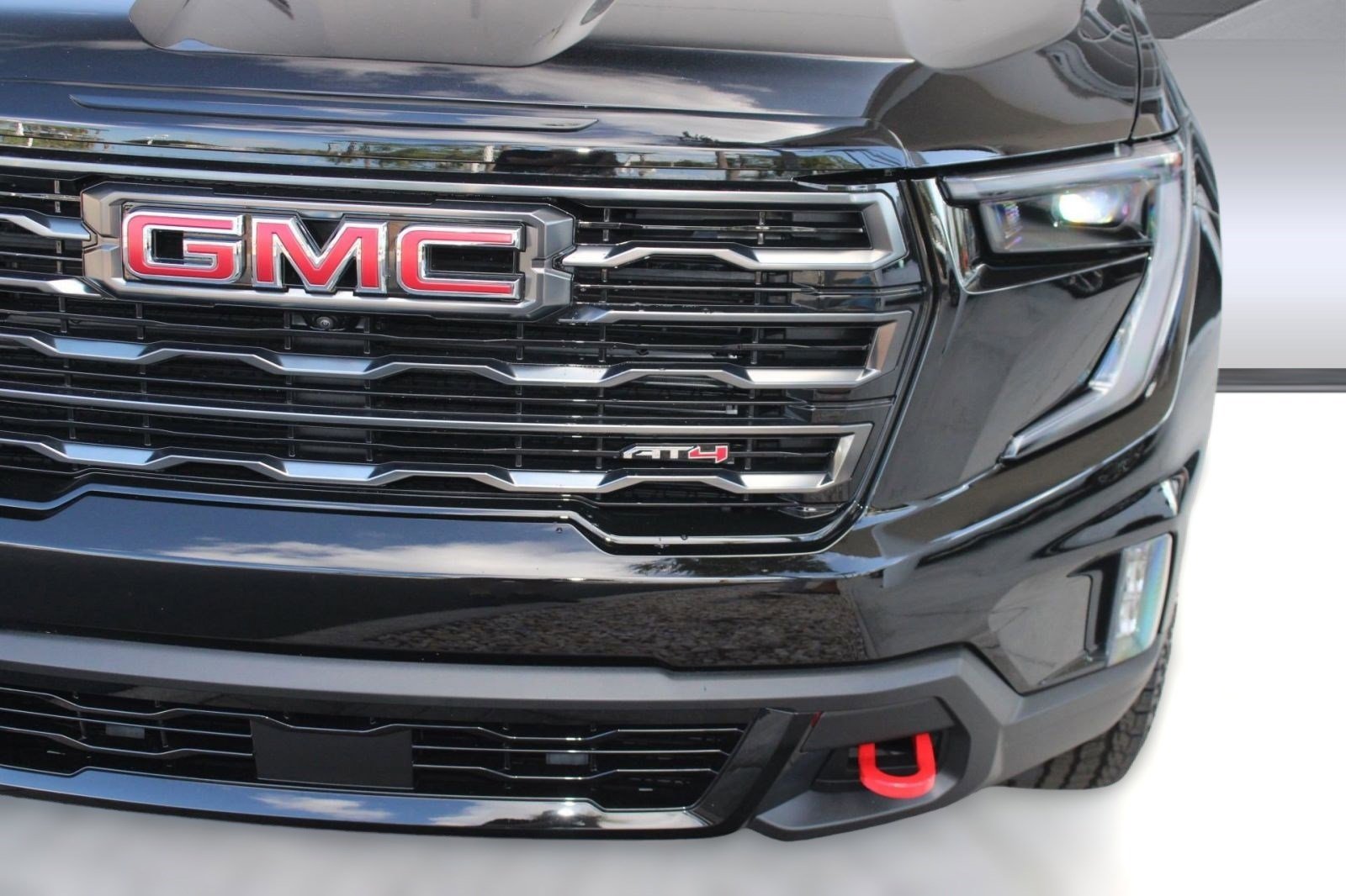 Used 2026 GMC Acadia AT4 image 19