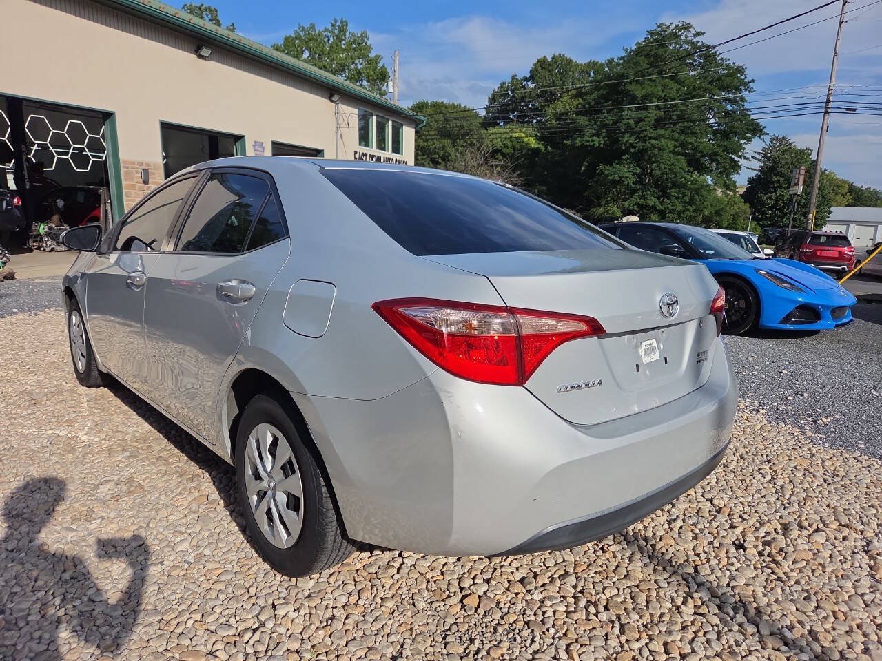 Used 2017 Toyota Corolla XLE FWD image 4
