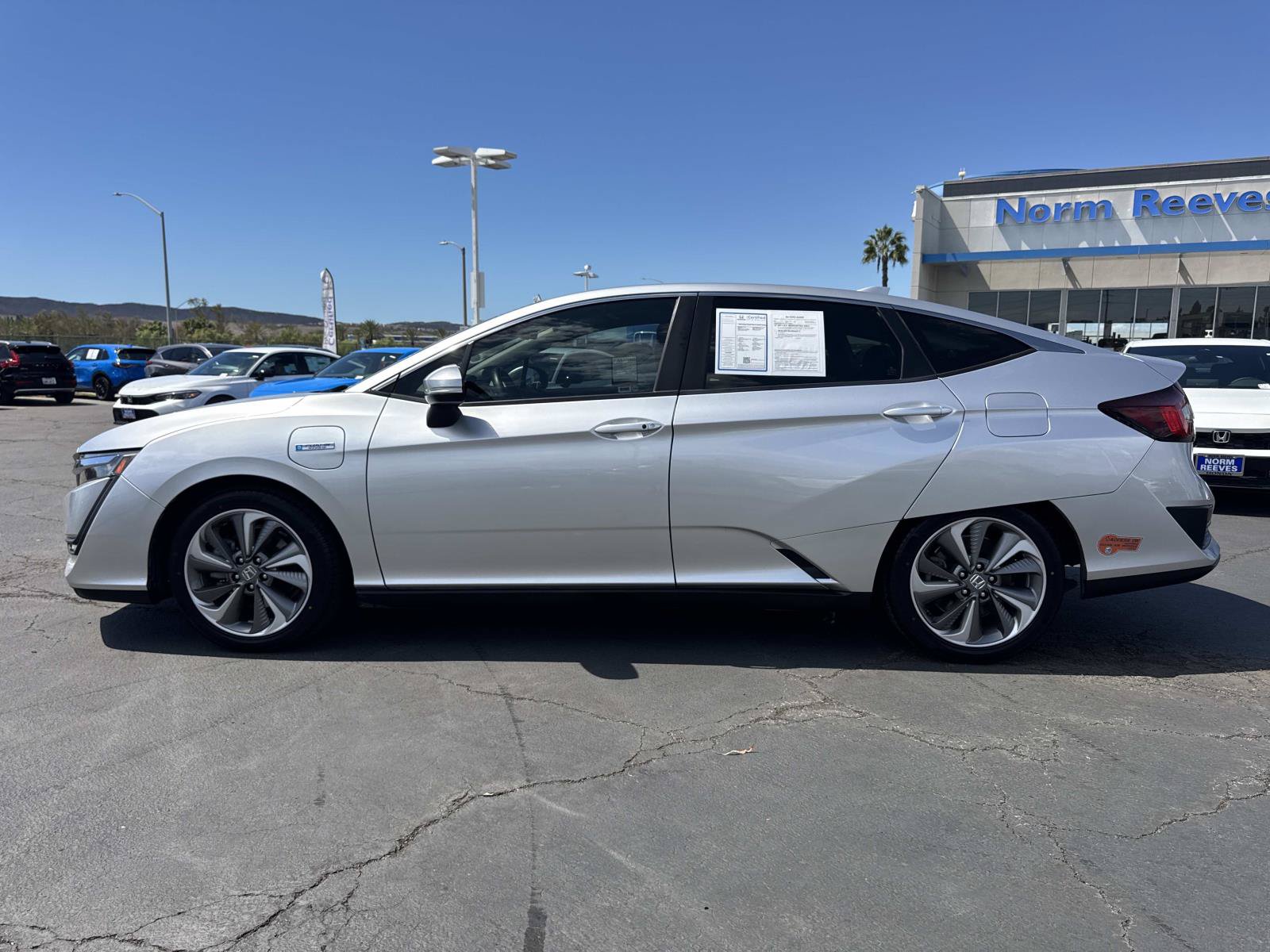 Certified 2019 Honda Clarity Touring image 2