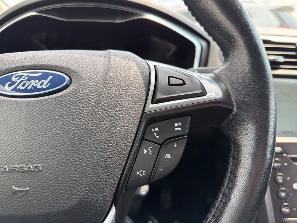 Used 2020 Ford Fusion Titanium image 26