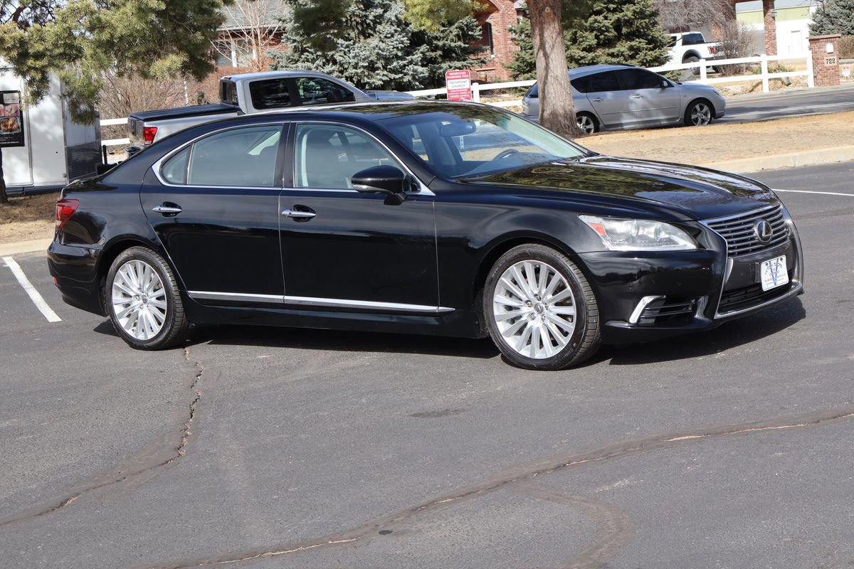 Used 2013 Lexus LS 460 L w/ Preferred Accessory Package image 2