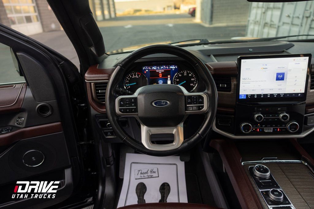 Used 2024 Ford Expedition Limited image 21