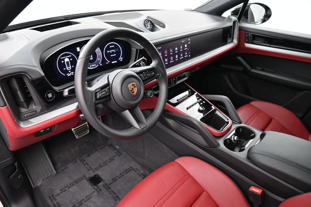 Certified 2024 Porsche Cayenne S AWD/4WD image 4