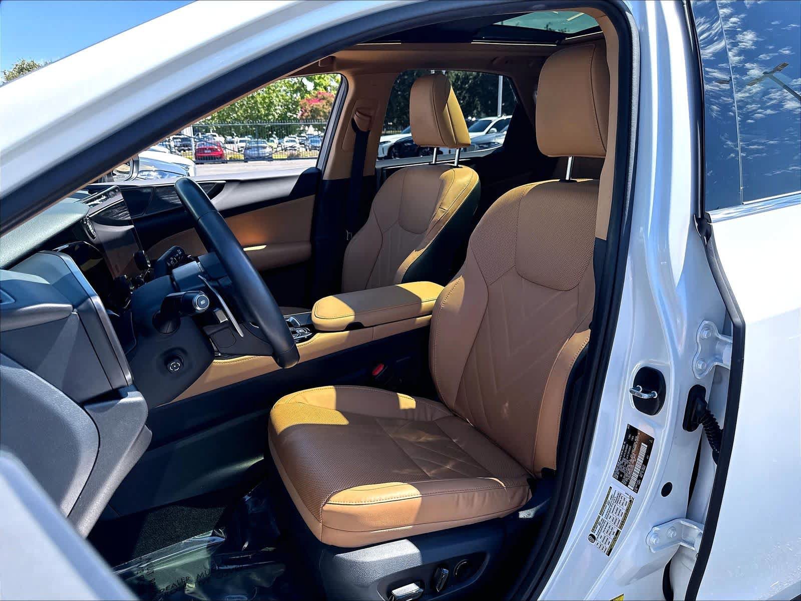 Used 2024 Lexus NX 350 AWD w/ Vision Package image 23