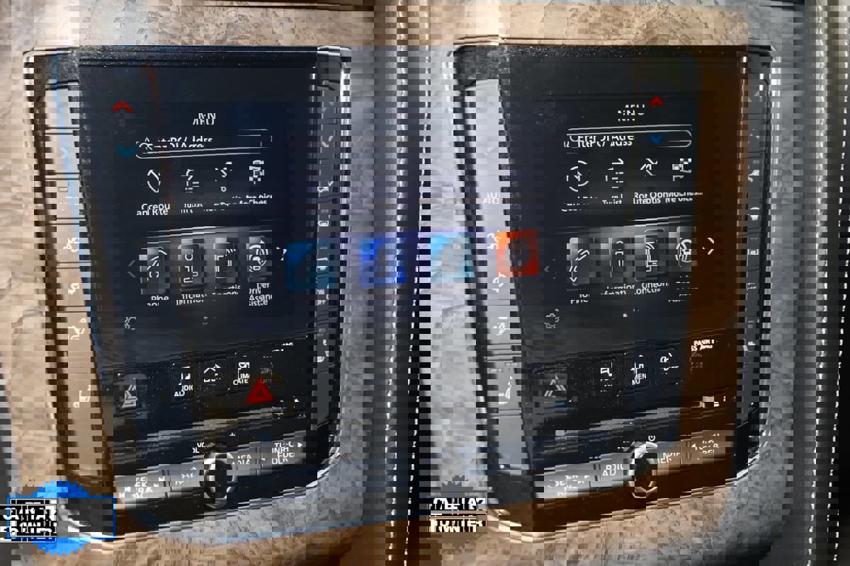 Used 2021 INFINITI QX80 Premium Select w/ All-Season Package image 32