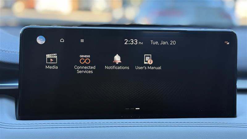 Used 2025 Genesis G70 2.5T image 33