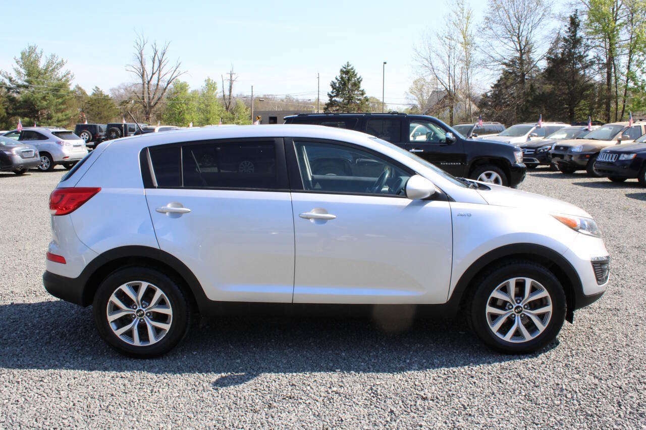 Used 2016 Kia Sportage LX AWD/4WD image 6