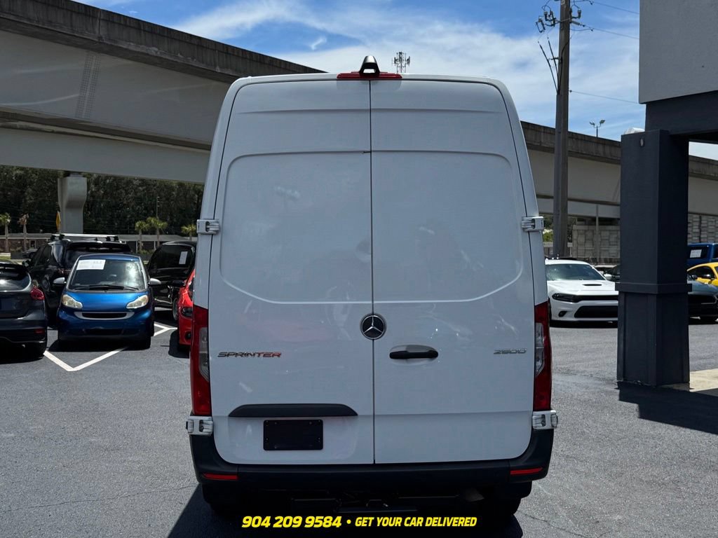 Used 2023 Mercedes-Benz Sprinter 2500 image 4