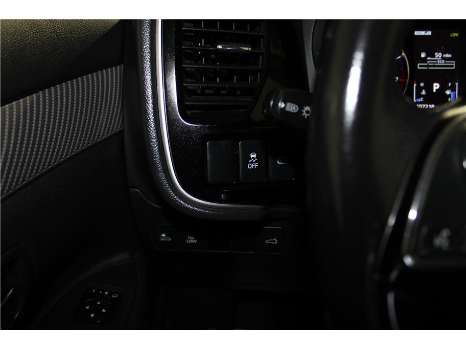 Used 2020 Mitsubishi Outlander ES image 29