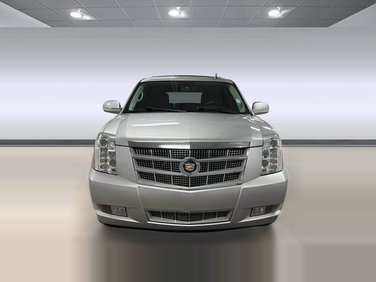 Used 2013 Cadillac Escalade Platinum AWD/4WD image 4