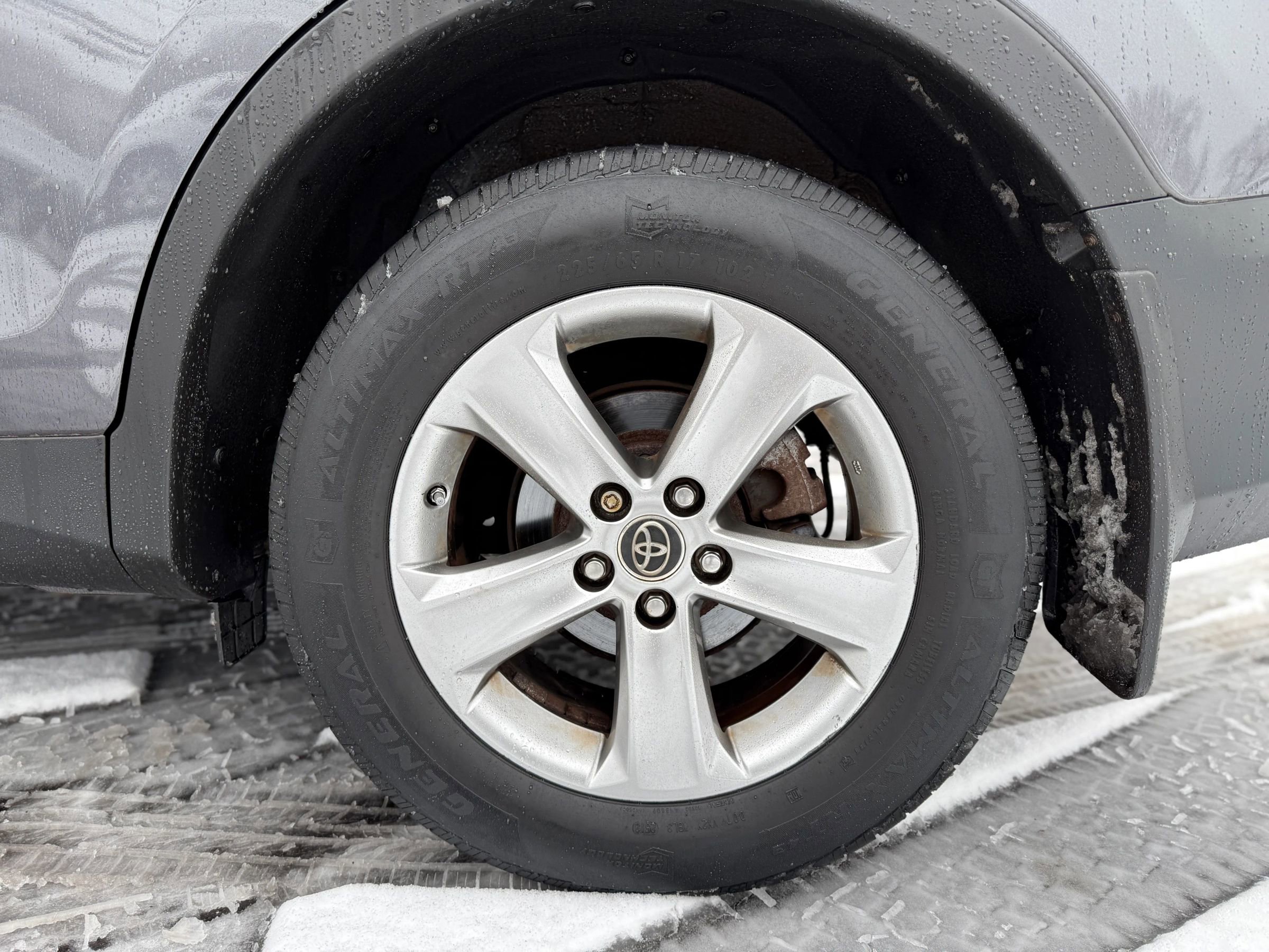 Used 2015 Toyota RAV4 XLE image 10