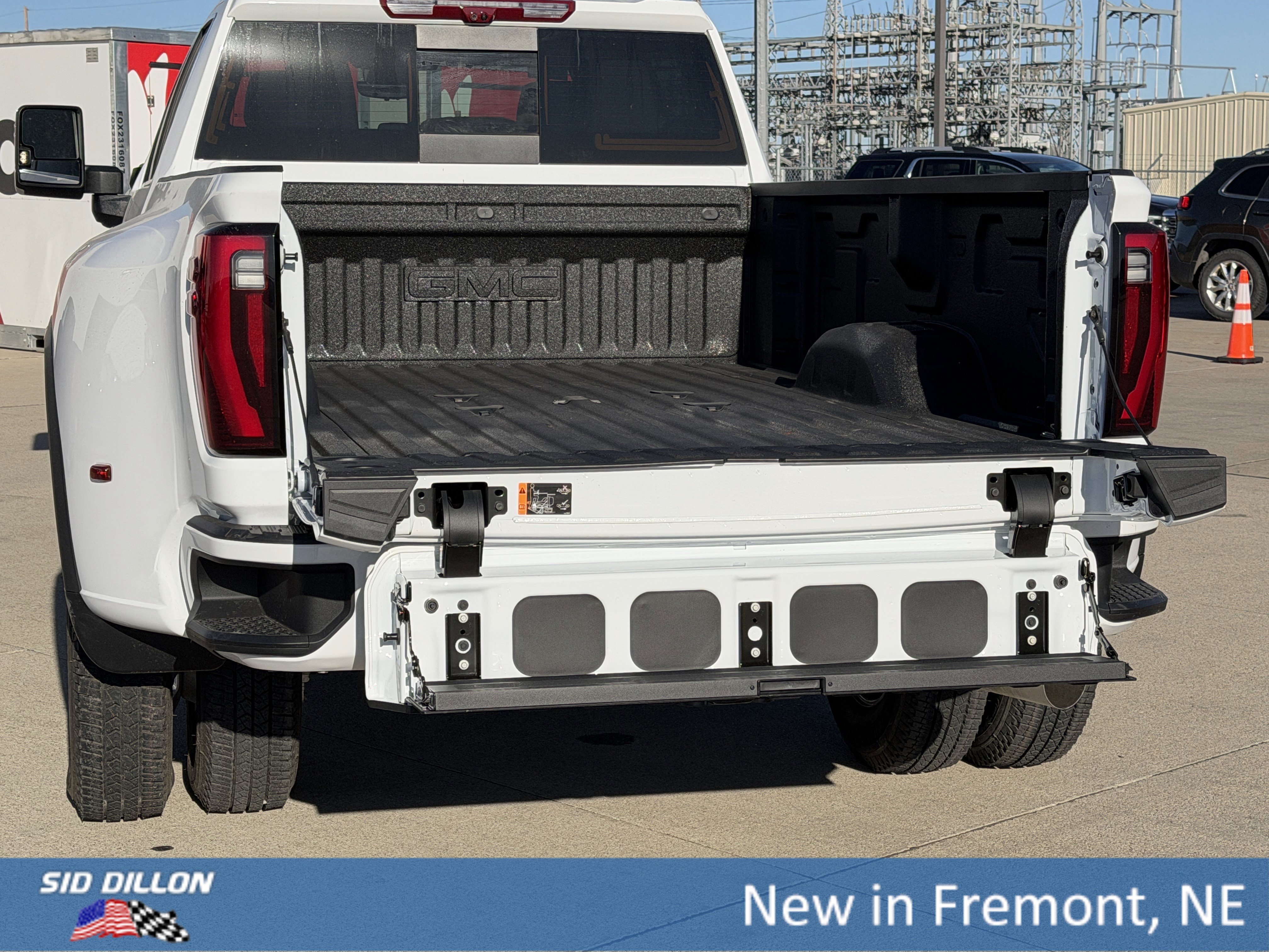 New 2026 GMC Sierra 3500 Denali w/ Denali Reserve Package image 5
