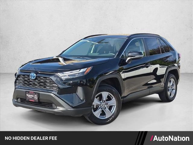 Used 2024 Toyota RAV4 LE AWD/4WD image 1