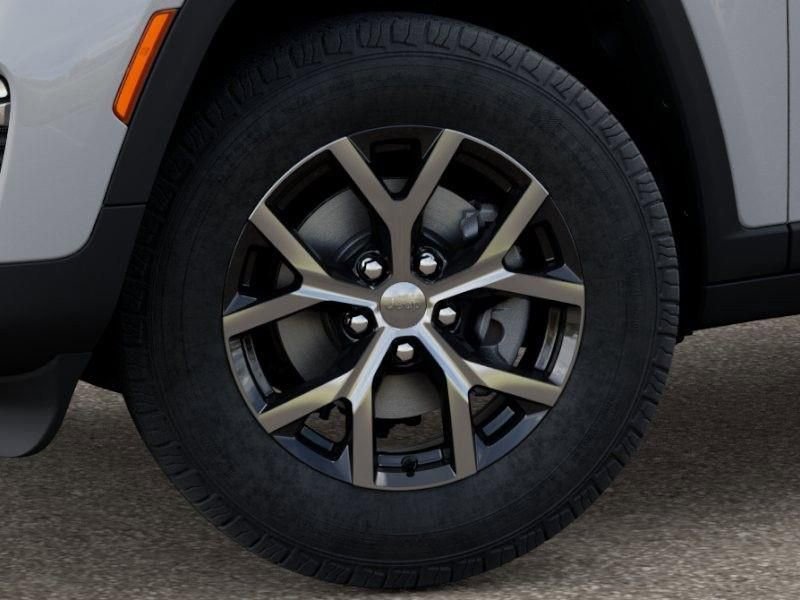 New 2025 Jeep Grand Cherokee Limited image 8
