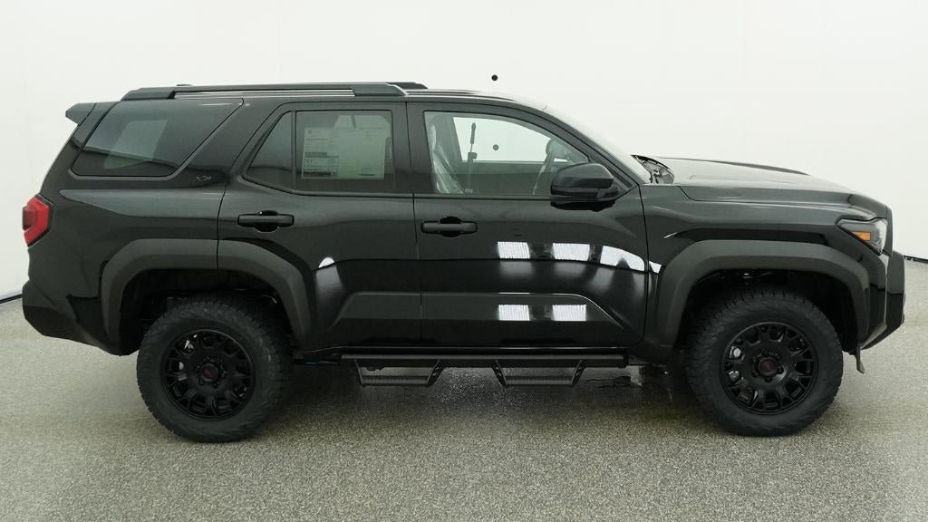 New 2026 Toyota 4Runner SR5 AWD/4WD image 11