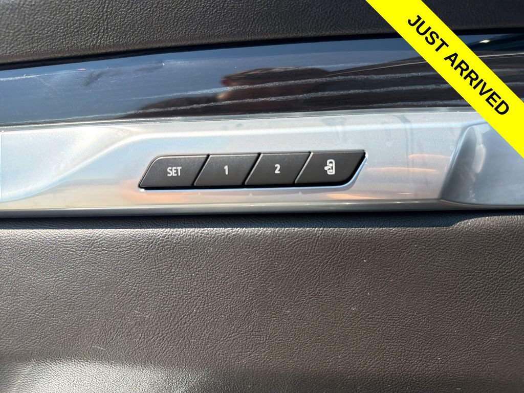Used 2025 Cadillac Escalade Sport w/ LPO, ONYX Package AWD/4WD image 10