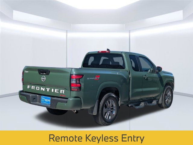 Used 2025 Nissan Frontier SV RWD image 6