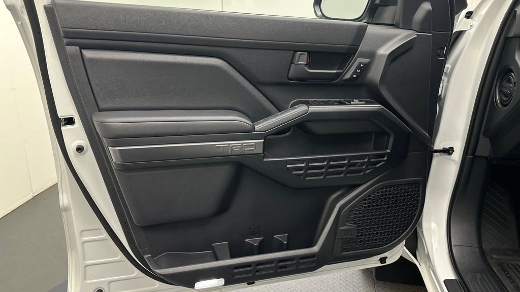 Certified 2025 Toyota 4Runner TRD Sport Premium AWD/4WD image 18